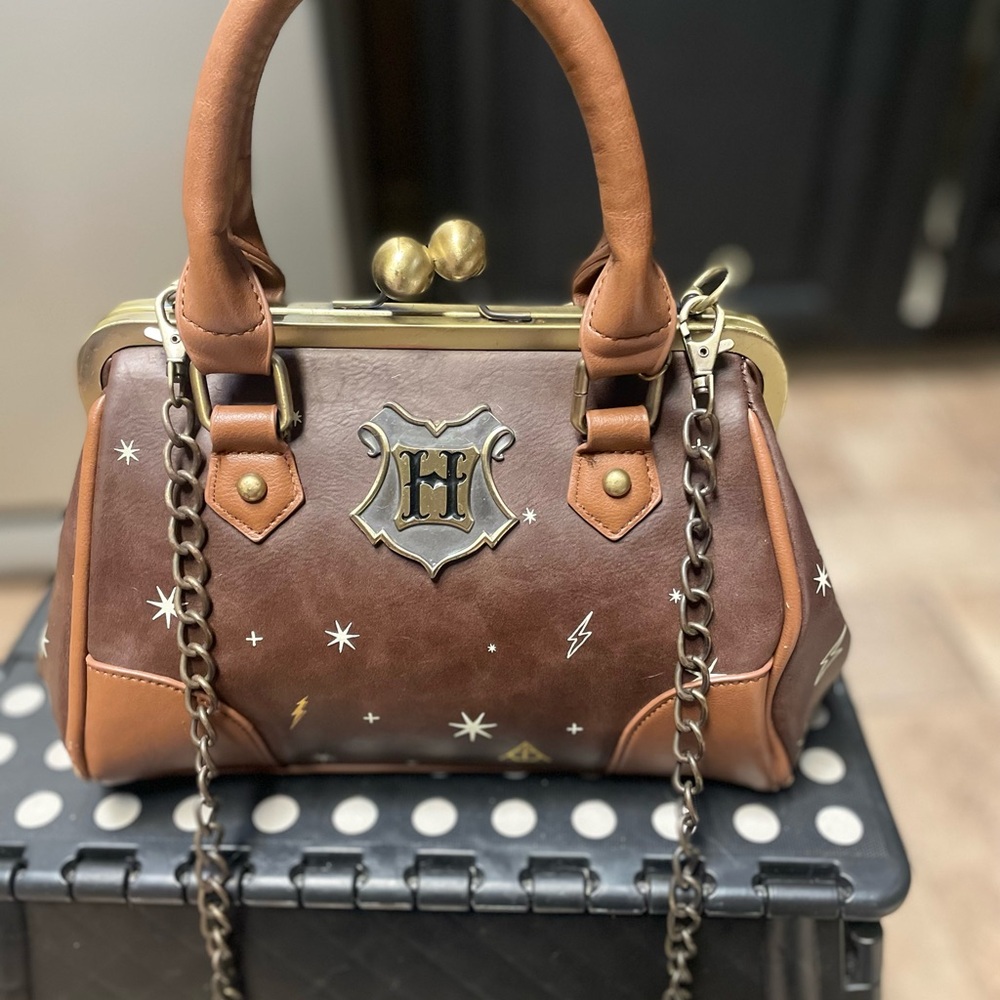 Brown Harry Potter bag.